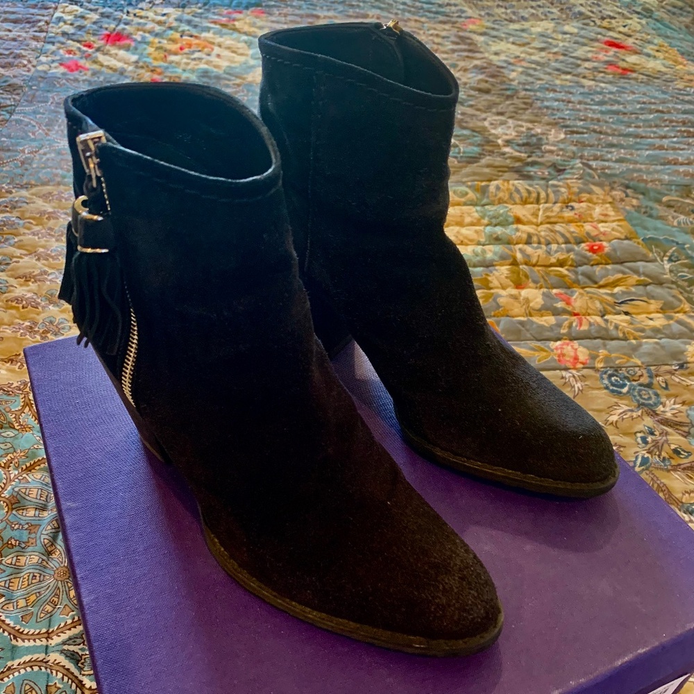 Stuart Weitzman suede black boots Prancing 6.5